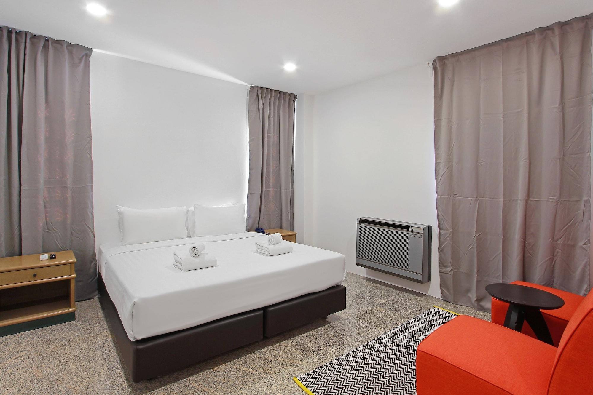 Pula Silom Hotel Bangkok Ngoại thất bức ảnh