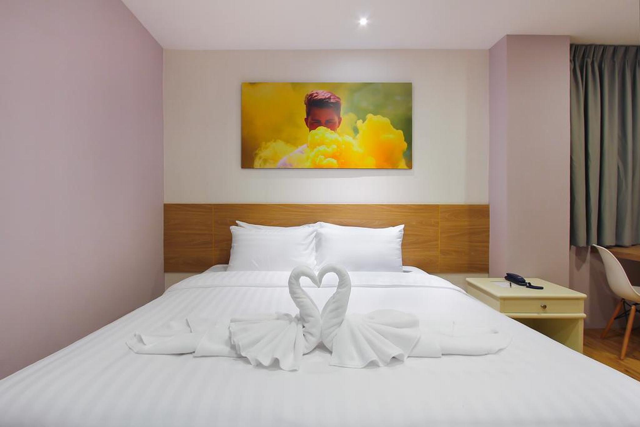 Pula Silom Hotel Bangkok Ngoại thất bức ảnh