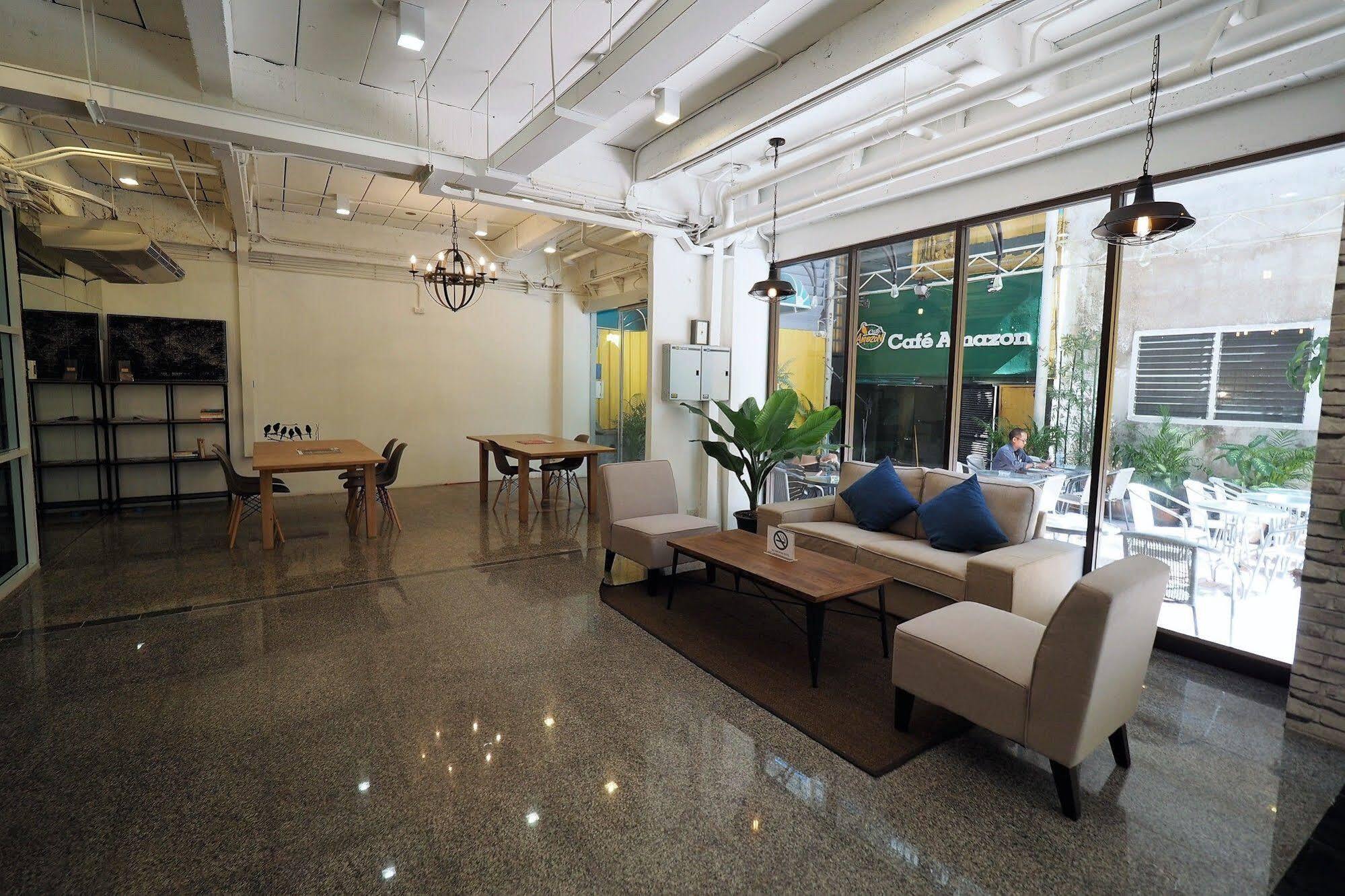 Pula Silom Hotel Bangkok Ngoại thất bức ảnh